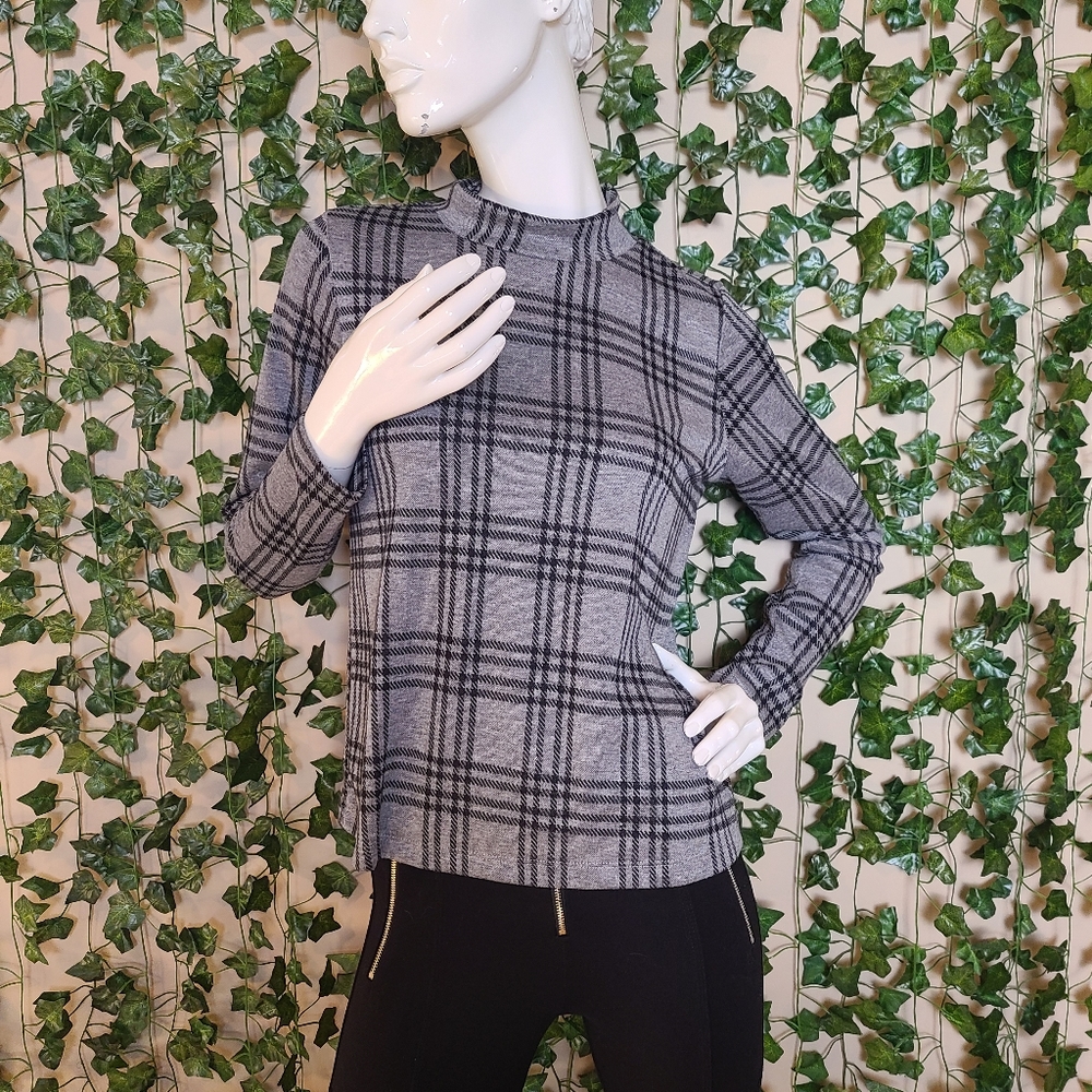 Trendsetter Women's Fall Winter Mock Neck Grey Plaid Long Sleeves Shirt